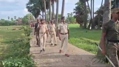 एकंगरसराय: मोहर्रम त्योहार को लेकर पीरबिगहा ओपी थाना के पुलिस ने कई गांवों में किया फ्लैग मार्च