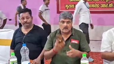 कैंट पर नार्दर्न रेलवे मेन्स यूनियन ने ओपीएस की मांग को लेकर कार्यकर्ता सम्मेलन का किया आयोजन