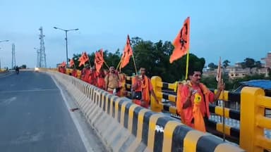 सुल्तानगंज: बोल बम का नाड़ा है बाबा एक सहारा है से गूंजा अजगैबीनाथ धाम,आस्था मारने लगी हिलोर बंगाल और आसाम से आने लगा कांवरियों का ज