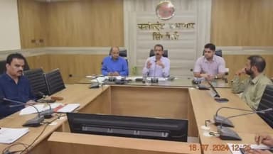 देवसर: व्हीसी के माध्यम से राजस्व महाअभियान 2.0 की कलेक्टर ने समीक्षा, प्रकरणों के निराकरण समय सीमा पर करना तय करें-कलेक्टर