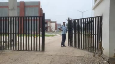 रामपुर: पनबड़िया के सांस्कृतिक सद्भावना केंद्र में काम कर रही एक महिला मजदूर की छत से नीचे गिरकर दर्दनाक मौत,