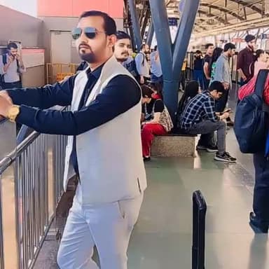 *#गिरकर🙇🏻‍♂️ #उठना❣️ #मेरी_ताकत??🏻 #हैं!*
*#हारकर💔 #जीतना✌🏻 #मेरी_काबिलियत?? #हैं_!*