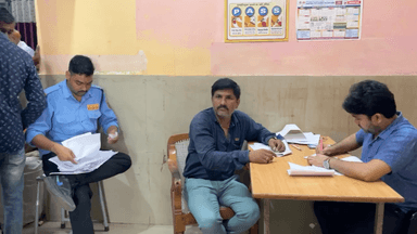 टीकमगढ़: जिला अस्पताल में दिव्यांग जनों के दिव्यांग प्रमाण पत्र बनाए जाने हेतु शिविर का किया गया आयोजन, किए गए पंजीयन
