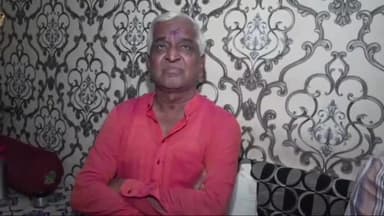 उज्जैन शहर: पुजारी महासंघ के राष्ट्रीय अध्यक्ष ने प्रशासन से की मांग सभी होटल संचालक अपनी होटल के बाहर लिखा अपना नाम