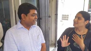 रामपुर: जिला अस्पताल का एडीएम लालता प्रसाद ने आक्समिल निरीक्षण किया, दुबई से आई महिला ने अस्पताल की व्यवस्थाओं की प्रशंसा की