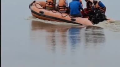 बिसवां: गोविंदा पुर में सरयू नदी में डूबे 45 वर्षीय अधेड़ व्यक्ति का शव 3 दिन बाद रामपुर मथुरा में घाघरा नदी में मिला