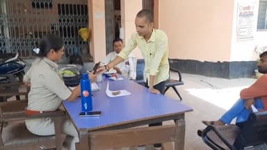 सासाराम: जिले में बढ़ते जमीनी विवाद को लेकर सासाराम सहित जिले के सभी थाना पर लगाया गया जनता दरबार