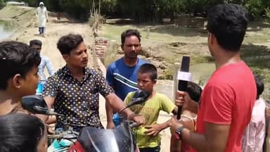 रहरिया:- सड़क नही बनने के वजह से public हुए आग बबूला #gufranrockstar #shorts #news #public #bihar #amour 😭 adhang