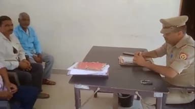 बिसवां: कुतुब नगर चौकी पर क्षेत्र के दुकानदारों की बैठक कर चौकी प्रभारी ने दुकानों पर नाम और मोबाईल नंबर लिखने के दिए निर्देश