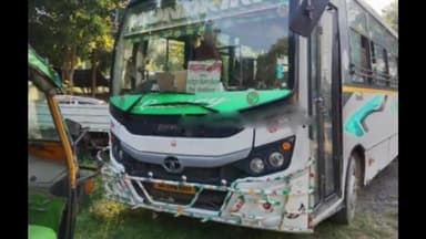 इस्माइलपुर: विक्रमशीला पुल पर तेज रफ्तार अनियंत्रित मुंद्रिका बस ने पुल पर तैनात दो सिपाही को मारा धक्का