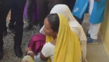 माडा: सिगाही ग्राम मे डायरियां संक्रमण बिमारी की जानकारी कलेक्टर ने विधायक के साथ किये संयुक्त भ्रमण, स्वास्थ टीम कराई तैनात