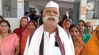 निज़ामाबाद: तहबरपुर गांव की महिलाओं ने संपूर्ण समाधान दिवस के अवसर पर निजामाबाद तहसील प्रांगण में किया धरना प्रदर्शन