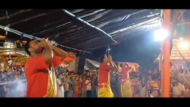 सुल्तानगंज: सावन के पहली सोमवारी को लेकर नमामि गंगे घाट पर बनारस के तर्ज पर हुआ भव्य गंगा महाआरती का हुआ आयोजन