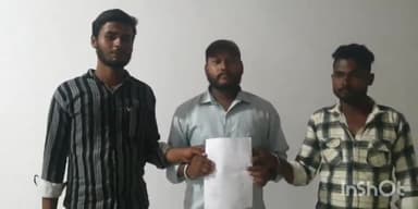 गोहपारु: सिलपरी गांव के ग्रामीणों ने सड़क निर्माण कार्य की मांग को लेकर कलेक्ट्रेट कार्यालय में कलेक्टर को सौंपा ज्ञापन