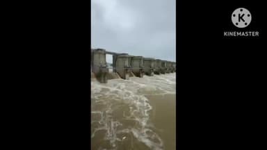 खुरई: दलपत पुर गांव में घुसा हनोता बांध का पानी, रहवासियों को नहीं मिला मकानों का मुआवजा, ग्रामीणों को रहने के आवास की चिंता।