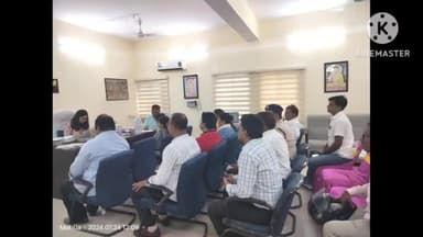 महुआ: महुआ अनुमंडल कार्यालय में एसडीओ चंद्रमा  अत्री की अध्यक्षता में स्वतंत्रता दिवस की तैयारी को लेकर बैठक का आयोजन