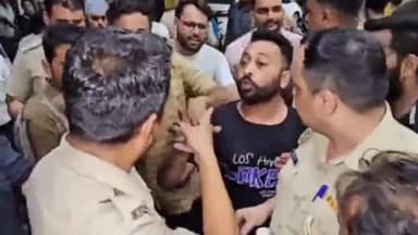 जगाधरी: अग्रसेन चौक पेट्रोल पंप से पेट्रोल डलवाने पर पेट्रोल में पानी आने पर लोगों ने किया हंगामा