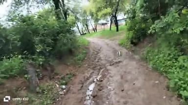 @hamare idhar yahi rasta hai Jahan sab log Bhari pareshan Hain Sarkar ne aamada sadak bhi nahin dalvaye Sarkar se niveda