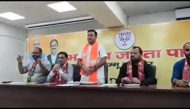 लोकसभा में भाजपा की कम सीट होने का कारण कुछ अनुसूचित जाति का वोट शेयर भी ना देना बताया गया
#loksabhaelection
#bjpwins