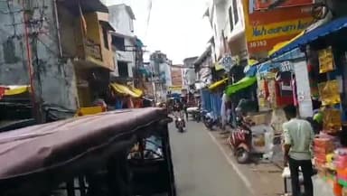 गोरखपुर: धर्मशाला से पांडे हाता तक बनने वाले सड़क की चौड़ाई 12.5 मीटर होने पर व्यापारियों ने मुख्यमंत्री को दिया धन्यवाद