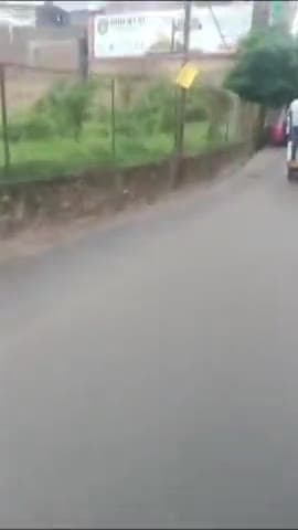 उज्जैन शहर: मंगलनाथ रोड पर ओवर लोडिंग ई-रिक्शा का वीडियो वायरल होने के बाद आरटीओ ने की वाहन को जब्त करने की कार्रवाई