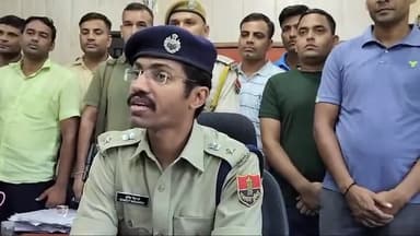 धौलपुर: मोबाइल टावर से महंगे उपकरण चोरी करने वाले 11 आरोपी गिरफ्तार, एसपी कार्यालय में प्रेस वार्ता कर दी जानकारी