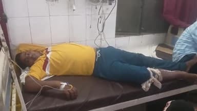 हाथरस: गांव धुबई में अपने खेत पर जाते समय एक युवक को सांप ने काटा, हालत बिगड़ने पर कराया गया जिला अस्पताल में भर्ती, उपचार जारी