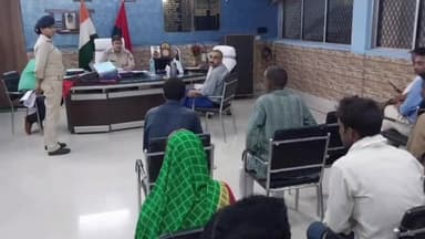 बक्सर: बक्सर में एसपी ने कार्यालय कक्ष में लगाया जनता दरबार, दर्जनों की संख्या में पहुंचे फरियादी