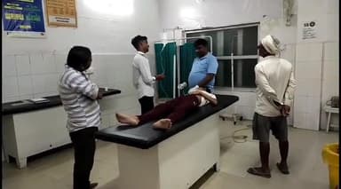 इटावा: बड़ी फूफई में मां की डांट से क्षुब्ध होकर किशोर ने विषाक्त पदार्थ का सेवन किया, किशोर का जिला अस्पताल में इलाज जारी है