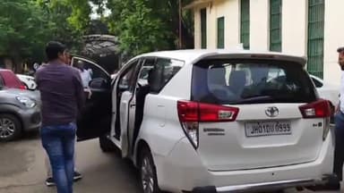 कांके: रांची स्थित PMLA कोर्ट में जमीन कारोबारी कमलेश को ईडी ने किया पेश, पूछताछ के बाद ईडी ने किया था गिरफ्तार