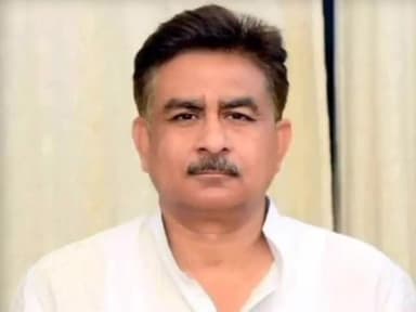 सुल्तानपुर: जिले में हो रही अघोषित बिजली कटौती को लेकर नेता हुए लामबंद,1 अगस्त को दी प्रदर्शन की चेतावनी