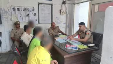 रामपुर: गंज कोतवाली में सम्पूर्ण समाधान दिवस के दौरान नगर क्षेत्राधिकारी जितेंद्र कुमार ने 25 फरियादियों की सुनी फरियाद