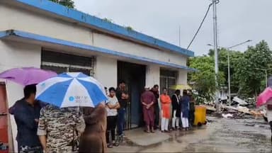 शाजापुर: शाजापुर में गला काटकर की गई युवक की हत्या, पोस्टमार्टम के बाद परिजन को सौंपा शव