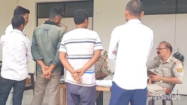 हरदोई: मोहद्दीपुर गांव में खेत में घांस काटने गए युवक को सांप ने काटा,मेडिकल कॉलेज में इलाज के दौरान हुई मौत