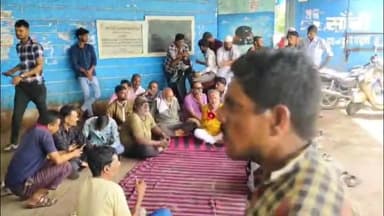सागर नगर: सिटी बसों की मनमानी को लेकर ऑटो चालकों ने पुराने सरकारी बस स्टैंड पर की बैठक, नगर निगम आयुक्त को दिया ज्ञापन