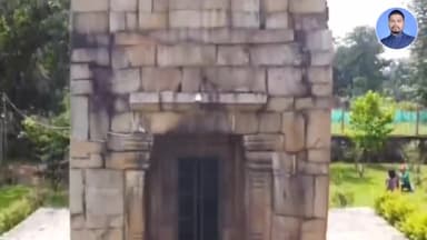 पवित्र सावन मास के छठवें दिवस पर आइए जानते हैं दंतेवाड़ा जिले के बारसूर स्थित मामा-भांजा मंदिर के बारे में।

भगवान भोलेनाथ की कृपा आप सभी पर सदैव बनी रहे।

#छत्तीसगढ़_के_शिवालय #बारसूर