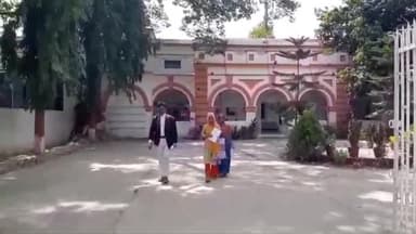 मुशहरी: गोला बांध रोड निवासी माला उर्फ नेहा राज ने एसएसपी और आईजी को ज्ञापन सौंप कर लगाई न्याय की गुहार