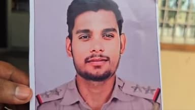 आज़मगढ़: दिल्ली पुलिस का फर्जी उप-निरीक्षक बनकर नौकरी दिलाने के नाम पर ₹9लाख की ठगी करने वाले करउत निवासी को किया गया गिरफ्तार