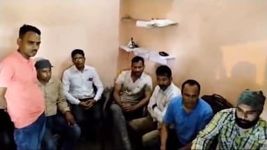 शाजापुर: शाजापुर के ईदगाह रोड पर पांच हजार रुपए रिश्वत लेते हुए पटवारी को लोकायुक्त की टीम ने पकड़ा