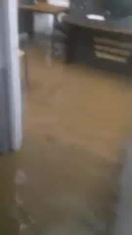 शाजापुर: तेज वर्षा से शाजापुर के कोतवाली थाने में भरा पानी, फैली अव्यवस्था