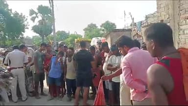 महुआ: महुआ के ताजपुर बुजुर्ग वार्ड संख्या एक में संदिग्ध परिस्थिति में वृद्ध की मौत सूचना पर पहुंची महुआ पुलिस ने जांच शुरू की