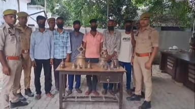 हरदोई: शहर पुलिस ने मंदिरों से घण्टा चुराने वाले 6 अभियुक्तों को गिरफ्तारी किया,17 घण्टे व चोरी का अन्य समान बरामद
