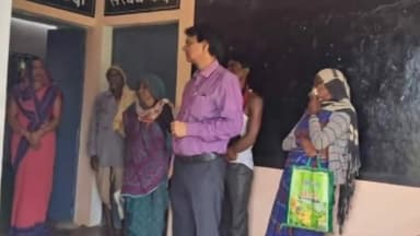 पवई: पंन्ना कलेक्टर ने ग्राम पंचायतों की जनसुनवाई का किया निरीक्षण