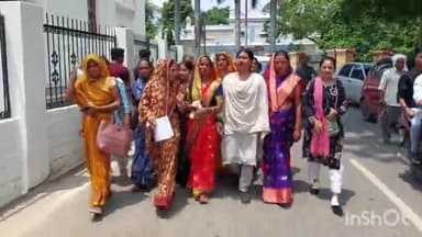 मैनपुरी: उत्तर प्रदेश ग्रामीण योजना कार्मिक संघ के पदाधिकारी ने अपनी पांच सूत्री मांगों को लेकर मुख्यालय पर डीएम को सोपा ज्ञापन