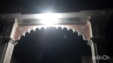 શિનોર: દિવેર ગામ પાસેથી પસાર થતી નર્મદા નદીના કાંઠે આવેલ બાલકૃષ્ણ બલરામ મંદિરમાંથી સ્પેક્ટીકલ કોબ્રા સાપનું રેસ્ક્યું કરાયું.