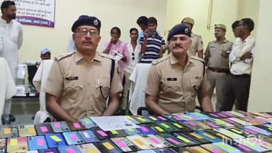 बारां: पुलिस अधीक्षक ने गुम हुए 28 लाख 3000 के 177 मोबाइल पुलिस अधीक्षक कार्यालय पर मोबाइल मालिकों को लौटाए