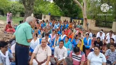 भिवानी: लघु सचिवालय के समक्ष NHM कर्मचारियों के धरने को कांग्रेसी नेताओं ने दिया अपना समर्थन