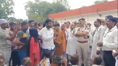 भिवानी: भिवानी में युवती की रेप के बाद हत्या, शव को गाड़ी में डाल नहर में फेंका, थाने में ग्रामीण ने किया प्रदर्शन