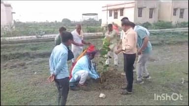 मांगरौल: किशनपुरा राजकीय उच्च माध्यमिक विद्यालय में कवि जगदीश निराला की अगुवाई में मंत्रोच्चार के साथ किया पौधरोपण
