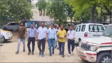 पीपलदा: हाई सिक्योरिटी नंबर प्लेट की अंतिम तिथि बढ़वाने को लेकर BJP कार्यकर्ताओं ने RTO को परिवहन मंत्री के नाम दिया ज्ञापन